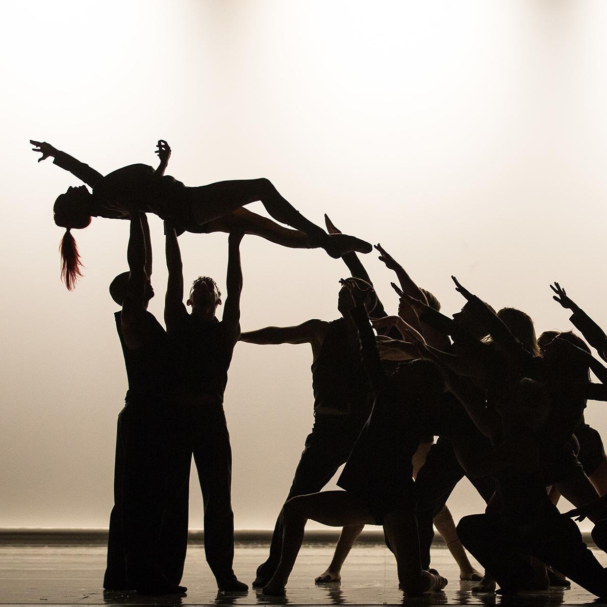 Dance me – Musique de Leonard Cohen